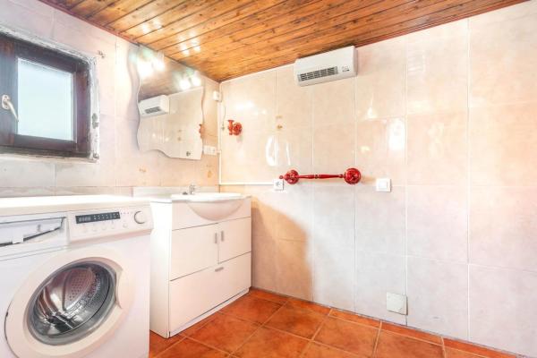 Casa independiente en Vía, 3