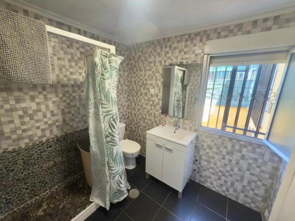 Casa independiente en calle Antonio Antuña, 92