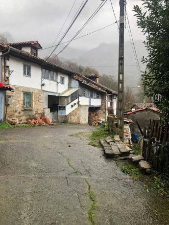 Casa de pueblo en Lg Belerda, 2