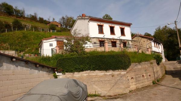 Casa de pueblo en Avenida, 8