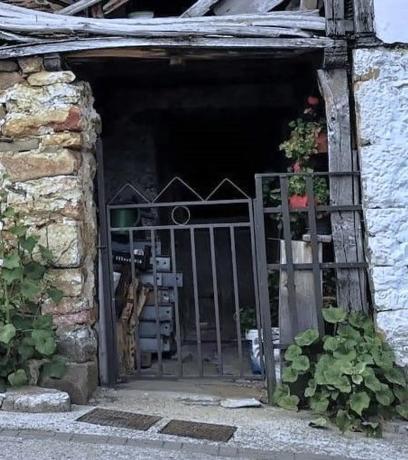 Casa de pueblo en Bezanes, 74