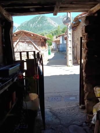 Casa de pueblo en Bezanes, 74