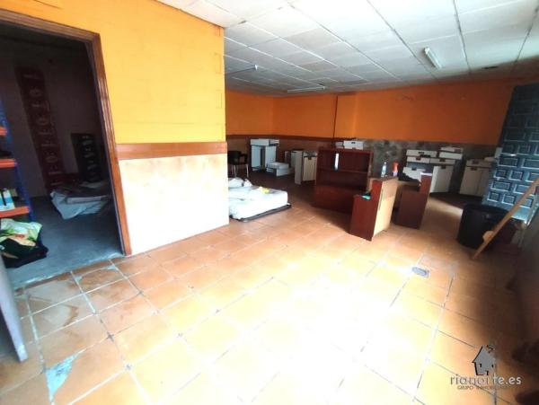 Casa independiente en calle Domingo García Regueral