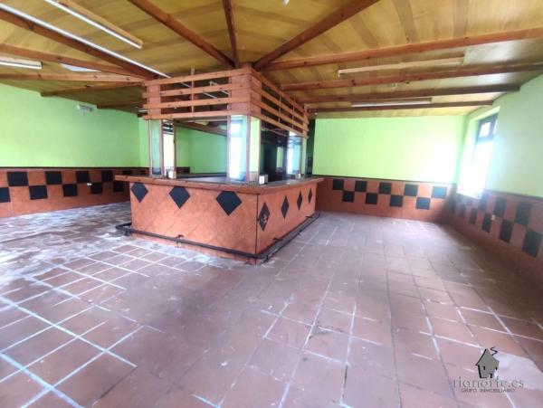 Casa independiente en calle Domingo García Regueral