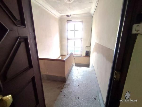 Casa independiente en calle Domingo García Regueral