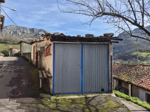 Casa de pueblo en Lugar Condado