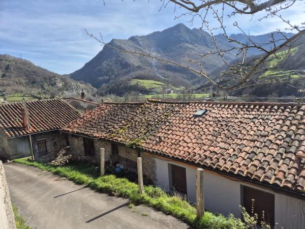 Casa de pueblo en Lugar Condado