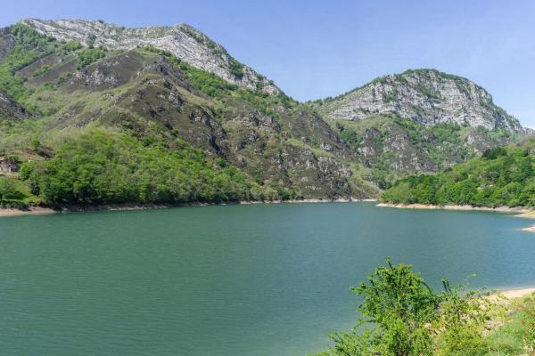 Casa independiente en Rioseco, 85
