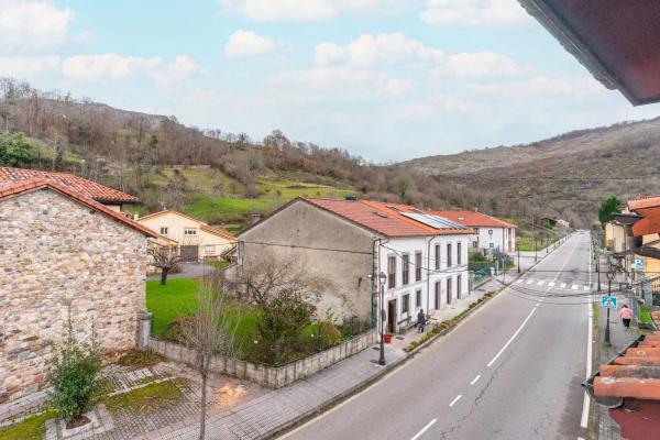 Casa independiente en Rioseco, 85
