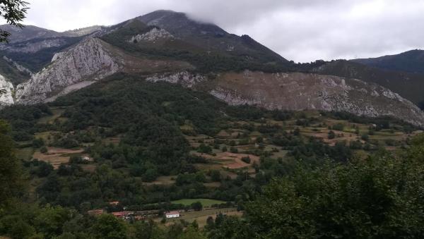 Casa independiente en bezanes