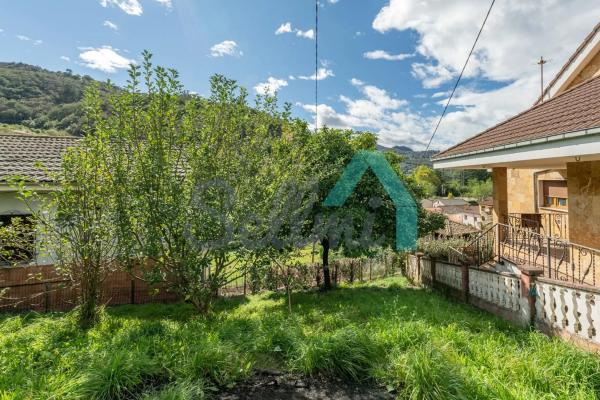 Casa independiente en calle Rio Silvestre