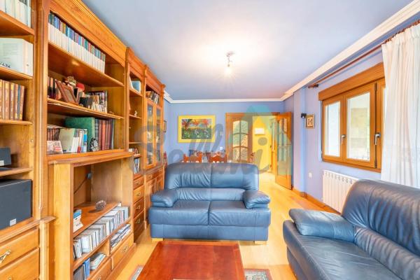 Casa independiente en calle Rio Silvestre