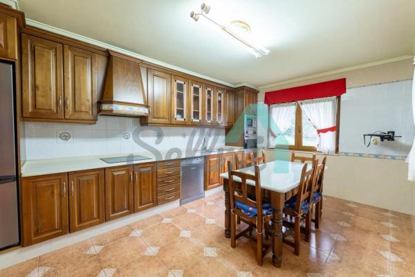 Casa independiente en calle Rio Silvestre