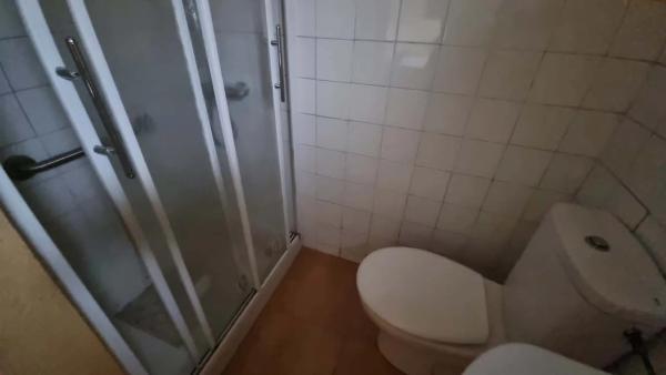 Casa independiente en calle Manuel González Vigil