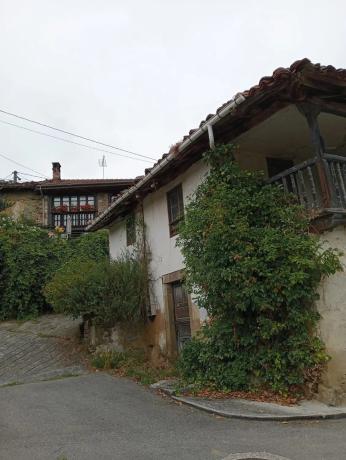 Casa de pueblo en Lugar govezanes, 21