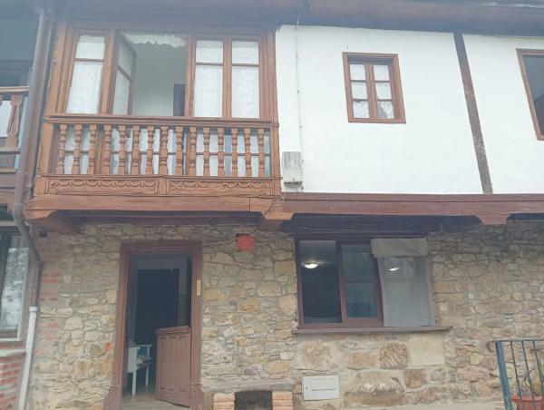 Casa de pueblo en Caserio Viescabozada