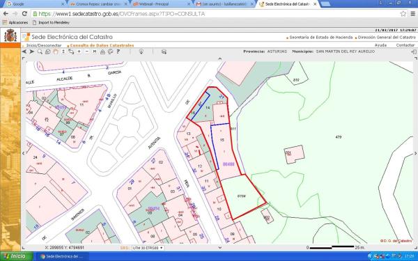 Casa de pueblo en avenida de Bimenes, 21