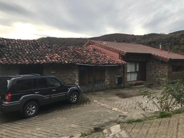 Casa de pueblo en Lugar Prieres, 27