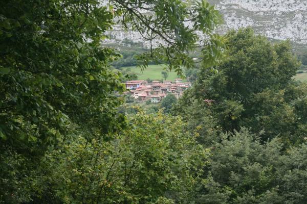 Casa de pueblo en Lugar Prieres, 27