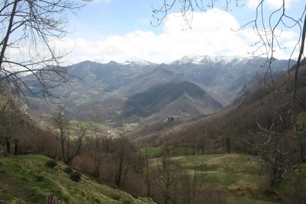 Casa de pueblo en Lugar Prieres, 27