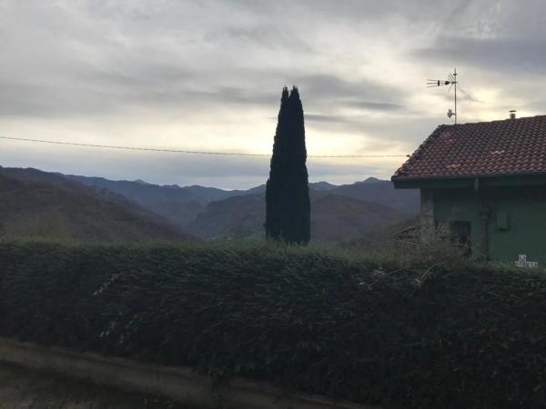 Casa de pueblo en Lugar Prieres, 27