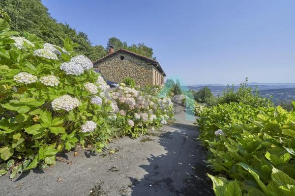 Casa independiente en Lugar Roiles
