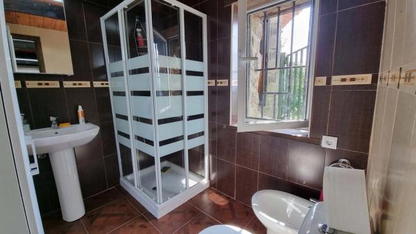 Casa independiente en Roiles