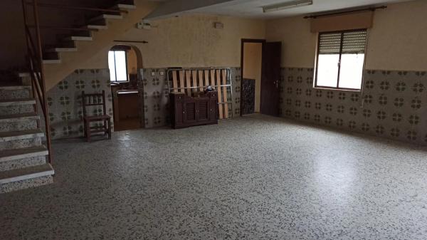 Caserón en carretera la collaona, 1