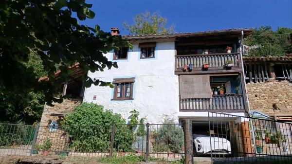 Casa de pueblo en Aldea Pielgos, 11 , 33989 Cp