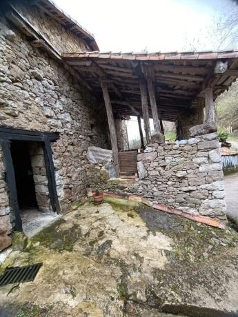 Casa de pueblo en Aldea Pielgos, 11 , 33989 Cp