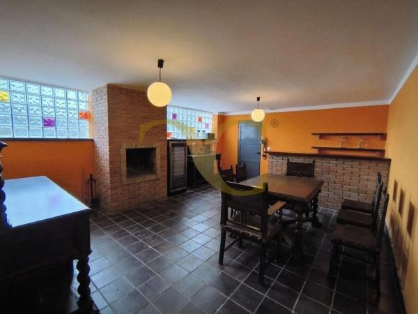 Casa independiente en calle la Guía