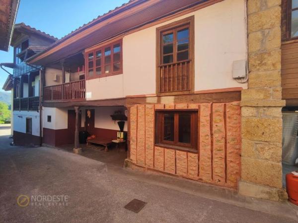 Caserón en Lugar Miyares, 1