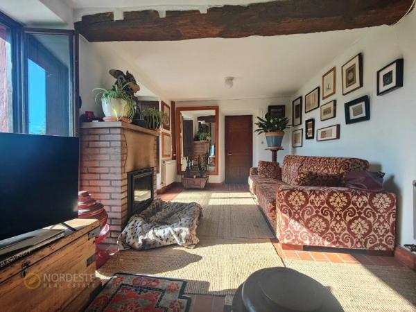 Caserón en Lugar Miyares, 1