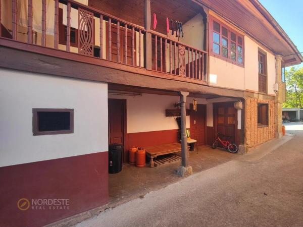 Caserón en Lugar Miyares, 1