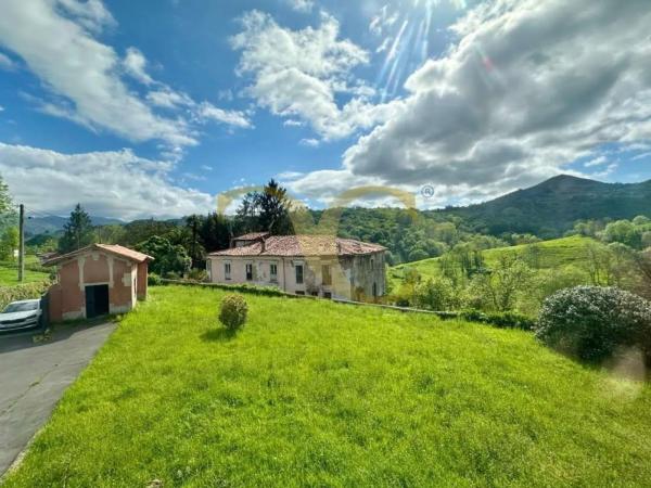 Casa independiente en Borines - Sieres
