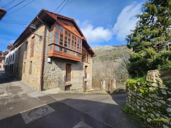 Casa de pueblo en Abandames
