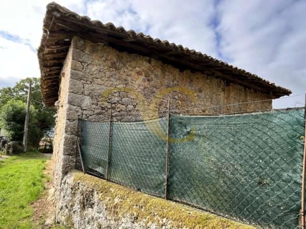 Casa independiente en Lugar Miyares