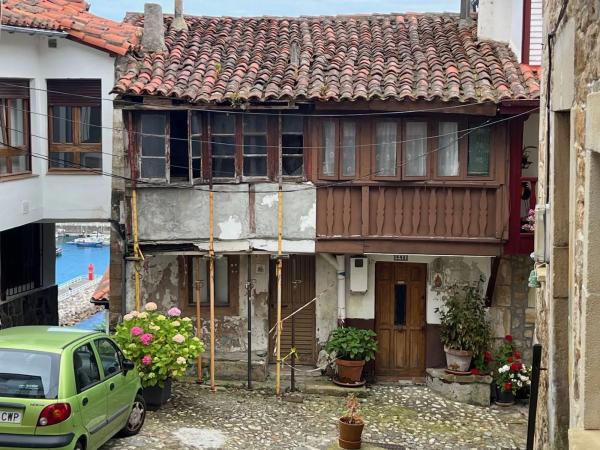 Casa de pueblo en Barrio la Nansa, 448