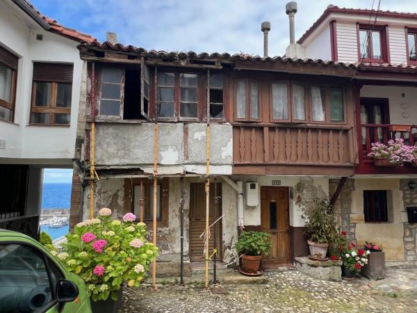 Casa de pueblo en Barrio la Nansa, 448