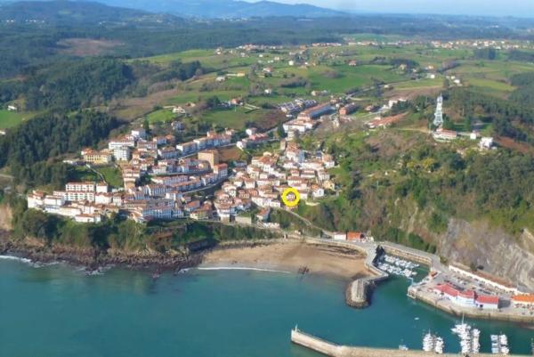 Casa de pueblo en Barrio la Nansa, 448