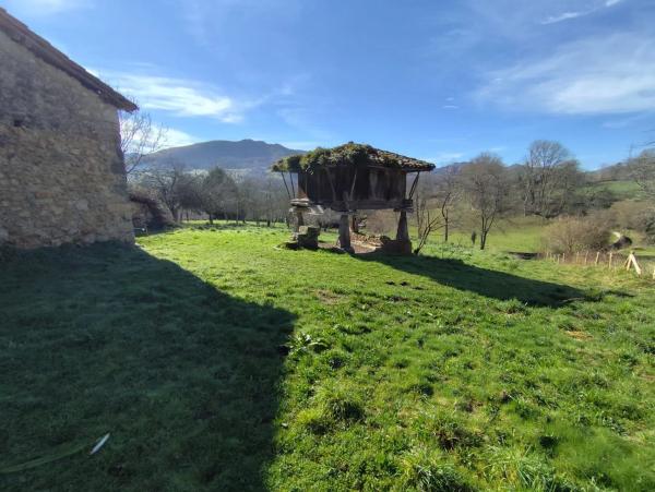 Casa de pueblo en Lugar Prunales, 5