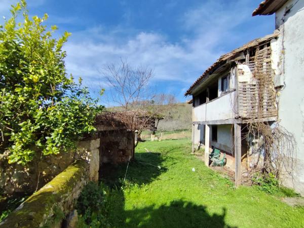 Casa de pueblo en Lugar Prunales, 5
