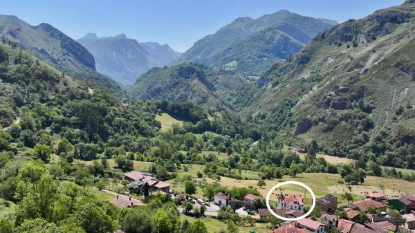 Casa independiente en calle Sames