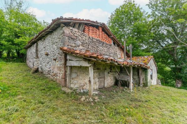 Finca rústica en Lugar Covadonga s/n