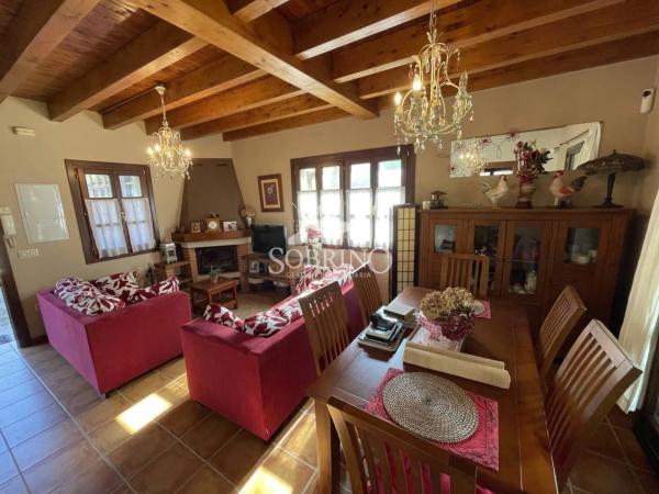 Casa independiente en Vía, 1