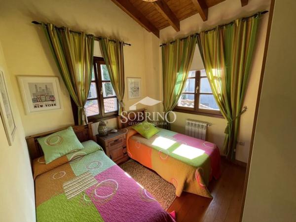 Casa independiente en Vía, 1