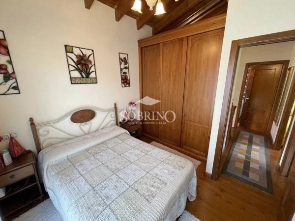 Casa independiente en Vía, 1