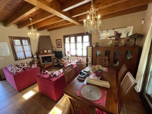 Casa independiente en Vía, 1