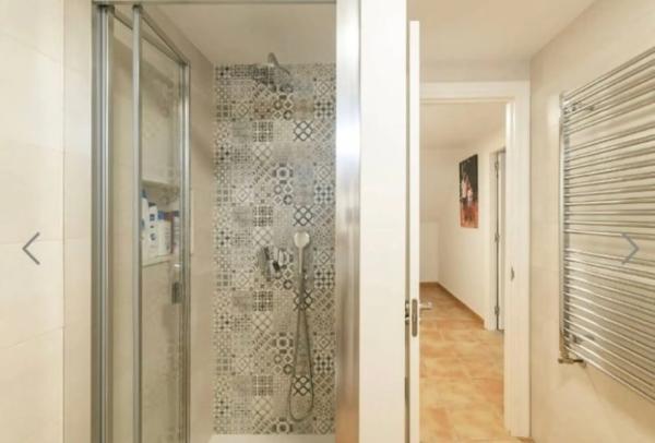 Casa independiente en avenida la paz, 45