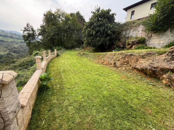 Casa independiente en Lugar de Parres, San Juan, 17